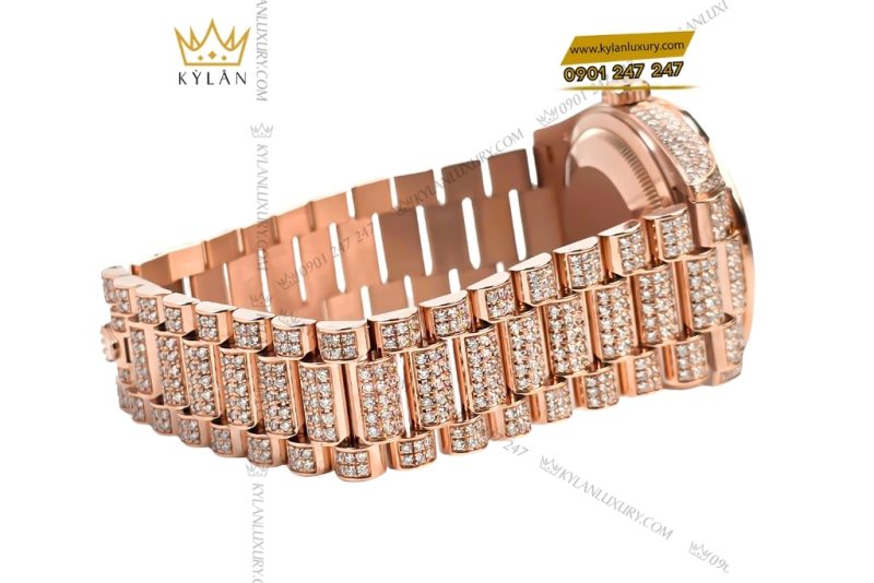 Đồng hồ Rolex Day Date vàng hồng custom full kim cương