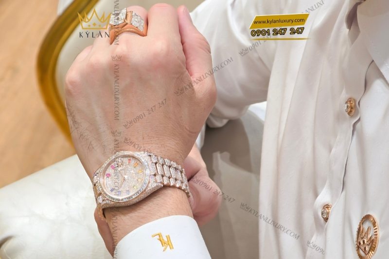 Đồng hồ Rolex Day Date vàng hồng custom full kim cương