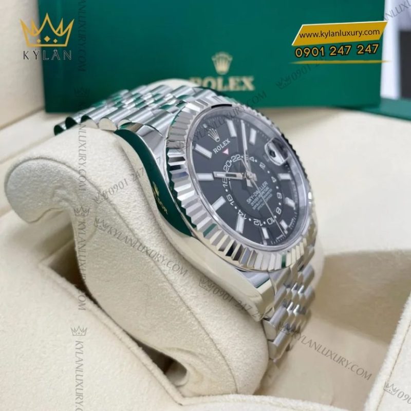 Đồng hồ Rolex Sky Dweller mặt số đen 336934-0008