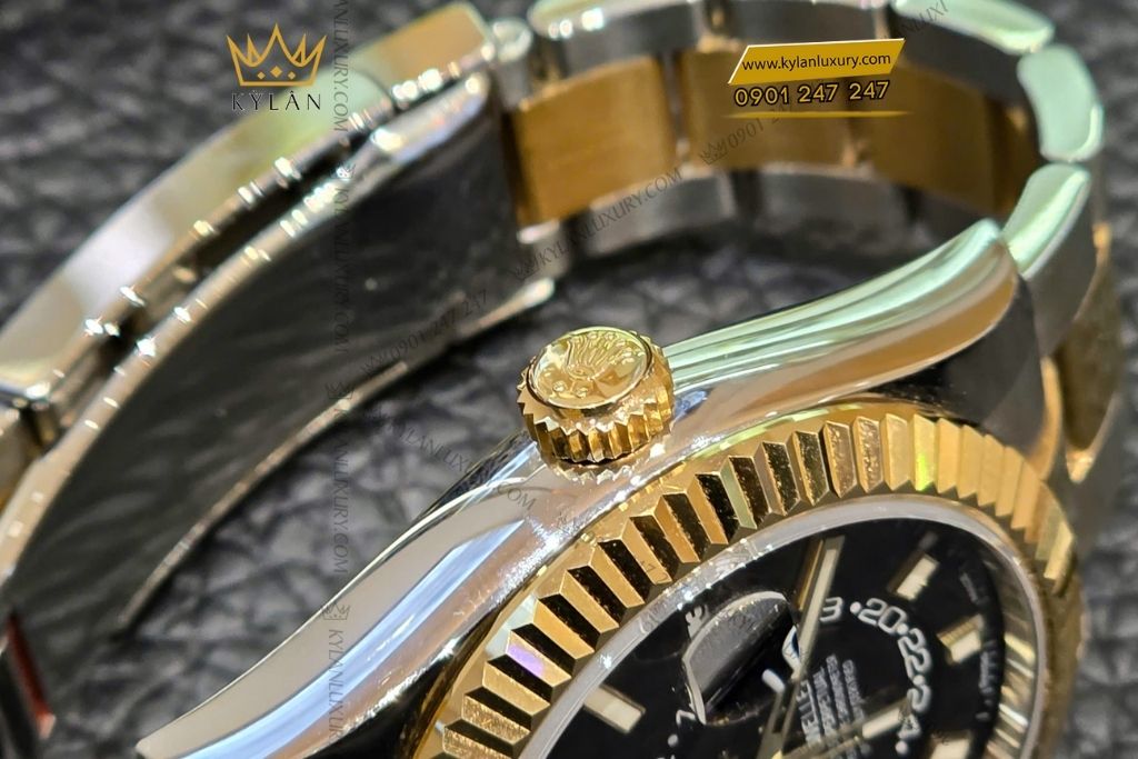 Kỳ Lân Luxury rolex sky dweller demi vang vang 336933 0003 19 Đồng hồ Sky Dweller demi vàng vàng mặt đen 326933-0003