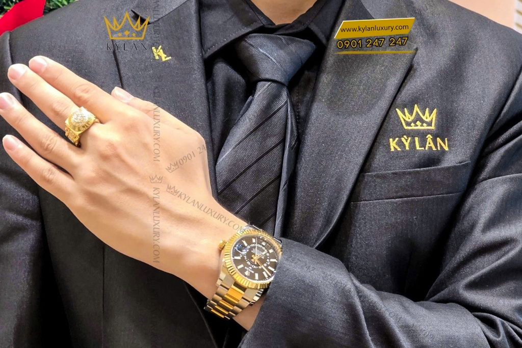 Kỳ Lân Luxury rolex sky dweller demi vang vang 336933 0003 6 Đồng hồ Sky Dweller demi vàng vàng mặt đen 326933-0003