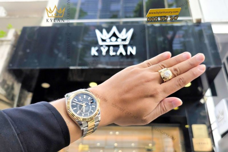 Đồng hồ Sky Dweller demi vàng vàng mặt đen 326933-0003