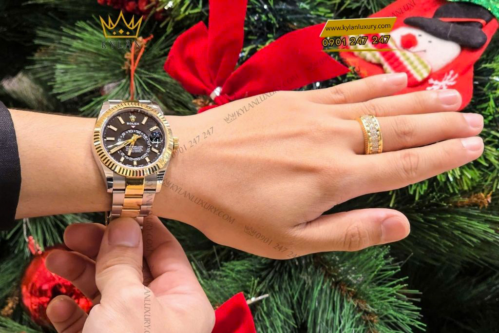 Kỳ Lân Luxury rolex sky dweller demi vang vang 336933 0003 8 Đồng hồ Sky Dweller demi vàng vàng mặt đen 336933-0003