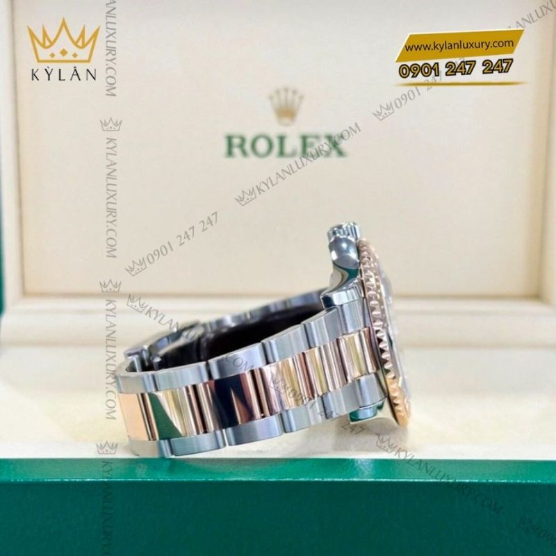 Đồng hồ Rolex Yacht Master 37 mặt số đen 268621-0004