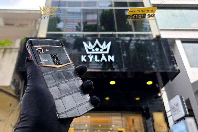 Điện thoại Vertu Aster P Alligator custom vàng hồng đính kim cương