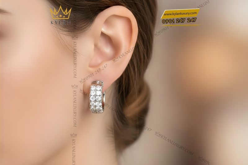Bông tai vàng trắng Au750 đính kim cương