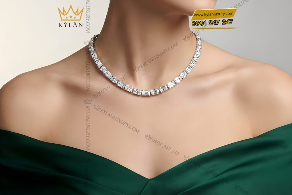 Kỳ Lân Luxury Day chuyen vang trang Au750 dinh full kim cuong baguette 6 Dây chuyền vàng trắng Au750 đính full kim cương baguette