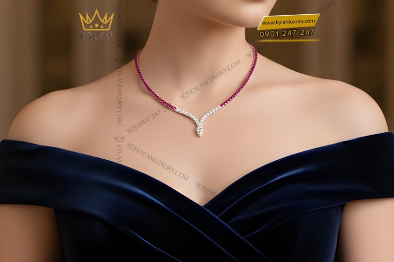 Dây chuyền vàng trắng Au750 đính kim cương và đá quý hồng