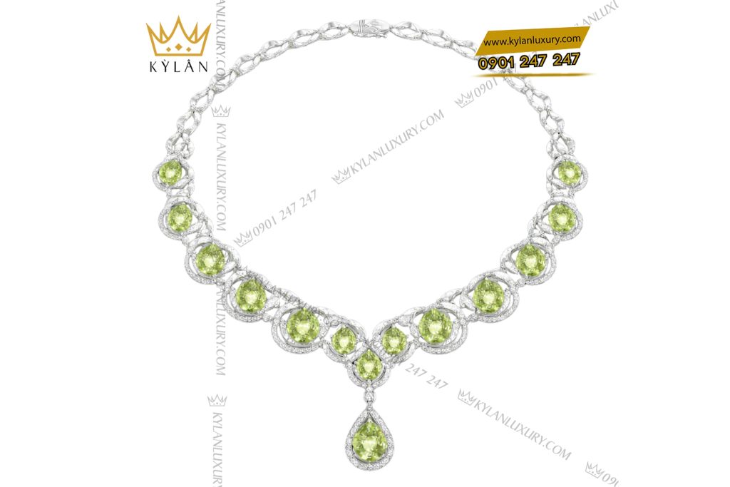 Dây chuyền vàng trắng Au750 đính kim cương và đá quý xanh