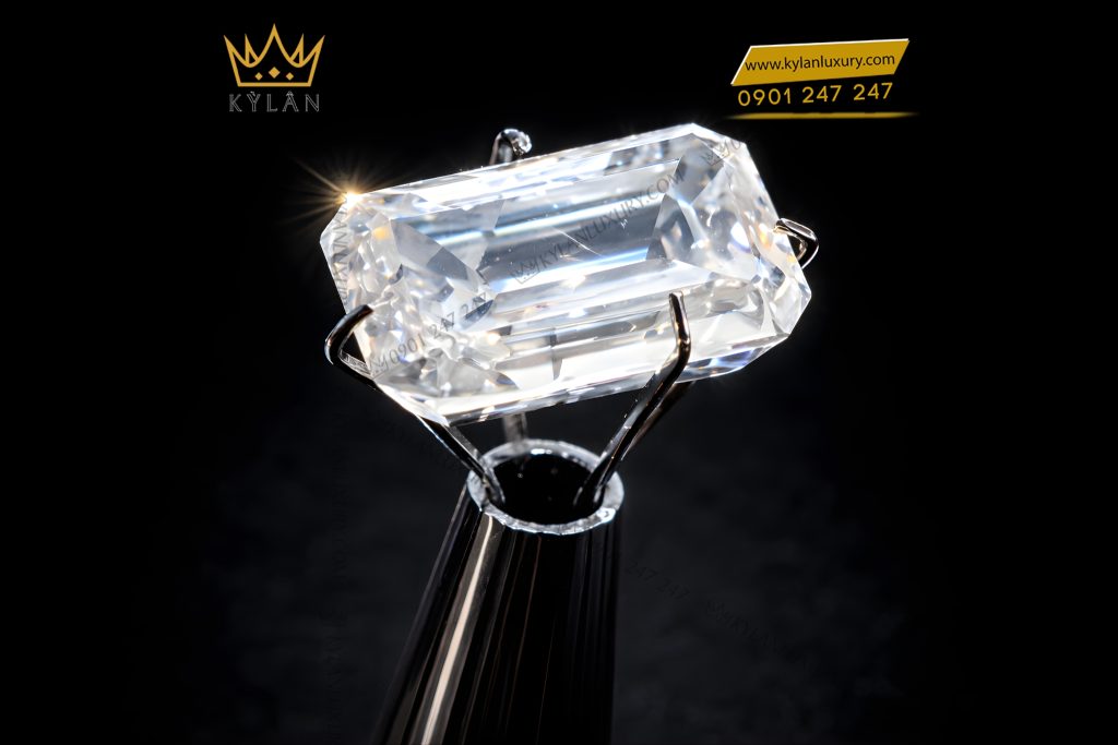 Kim cương Emerald 11ly