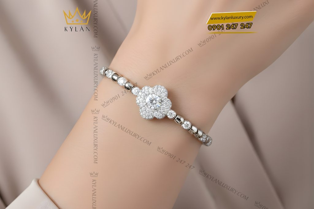 Kỳ Lân Luxury Lac tay vang trang Au750 dinh kim cuong 6 1 Lắc tay vàng trắng Au750 đính kim cương