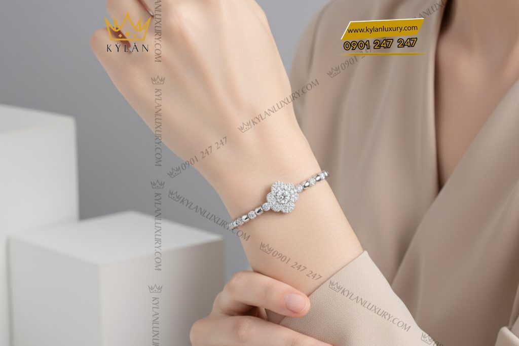 Lắc tay vàng trắng Au750 đính kim cương