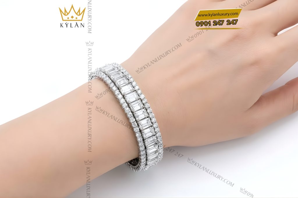 Kỳ Lân Luxury Lac tay vang trang Au750 dinh kim cuong baguette 6 Lắc tay vàng trắng Au750 đính kim cương baguette