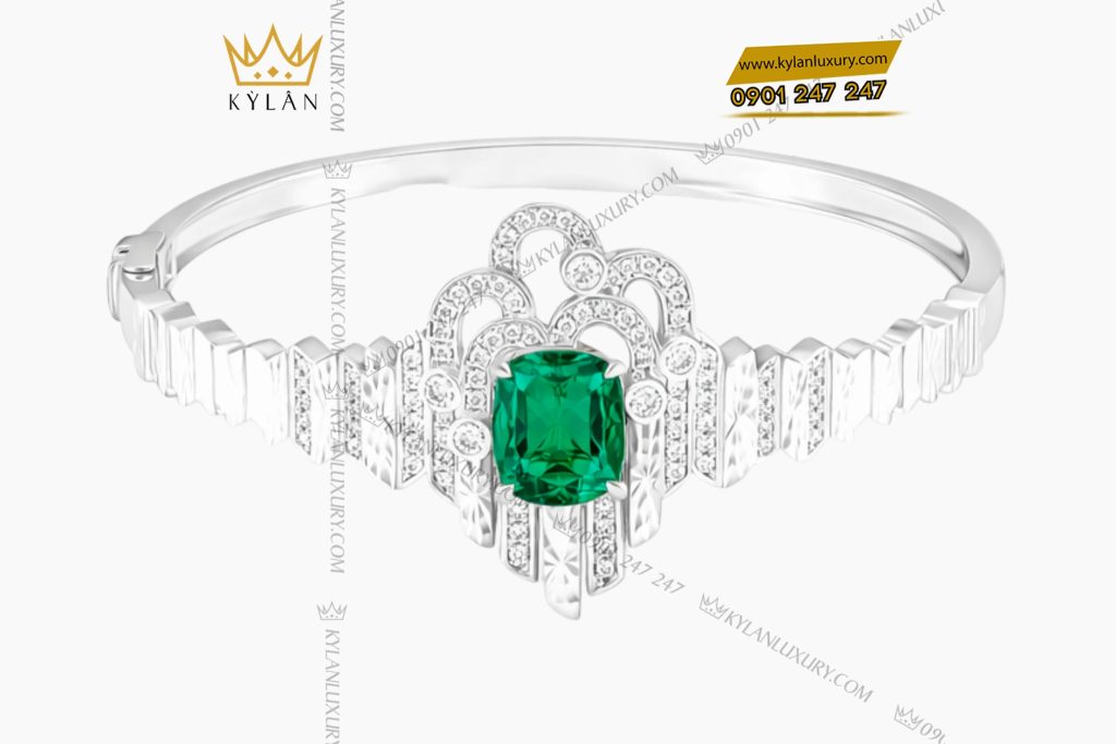 Lắc tay vàng trắng Au750 đính kim cương và đá ngọc lục bảo