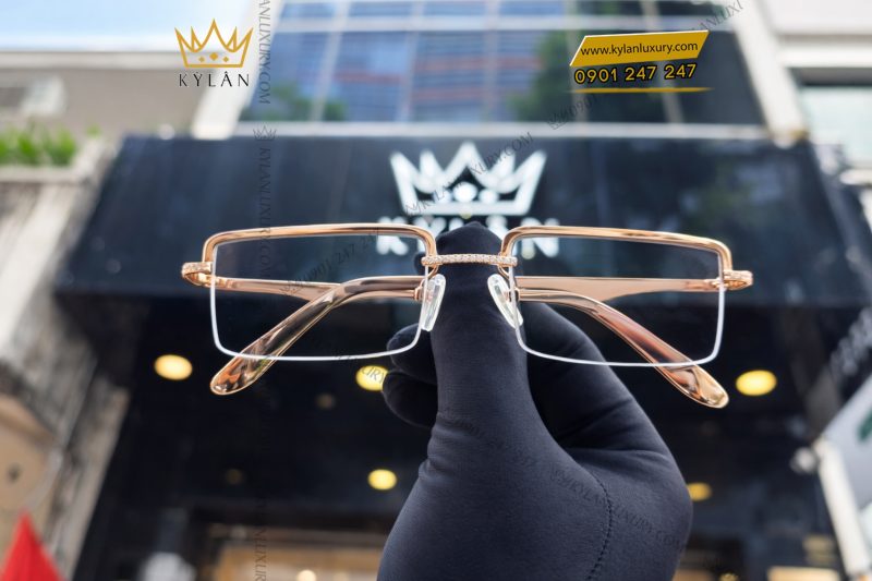 Mắt kính vàng hồng Au750 đính kim cương