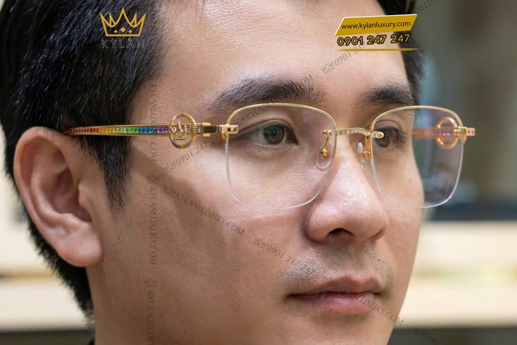 Mắt kính vàng hồng Au750 đính kim cương và đá quý Rainbow