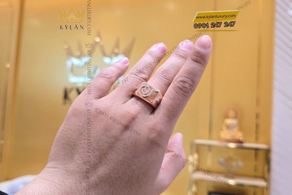 Nhẫn chữ T vàng hồng Au750 đính kim cương