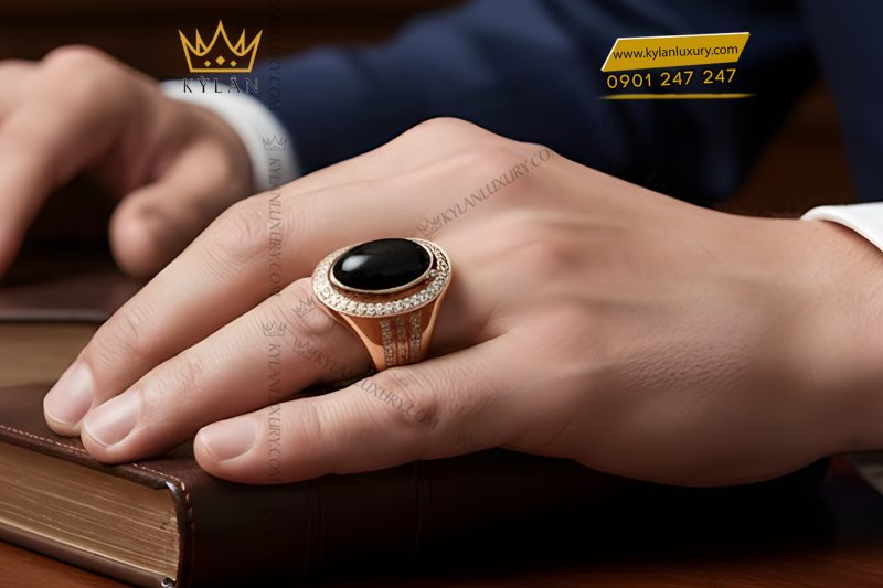 Nhẫn nam vàng hồng Au750 đính kim cương và đá quý đen