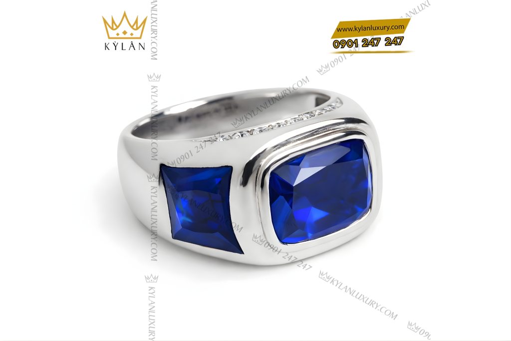 Nhẫn nam vàng trắng Au750 đính kim cương và đá sapphire xanh 2 Nhẫn nam vàng trắng Au750 đính kim cương và đá sapphire xanh