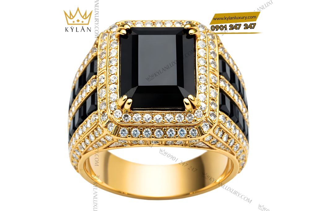 Nhẫn nam vàng vàng Au750 đính kim cương và đá quý đen 3 Nhẫn nam vàng vàng Au750 đính kim cương và đá quý đen