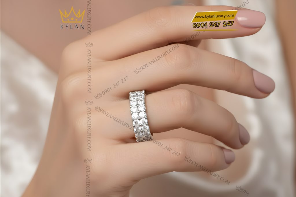 Kỳ Lân Luxury Nhan nu vang trang Au750 dinh kim cuong 8 1 Nhẫn nữ vàng trắng Au750 đính kim cương