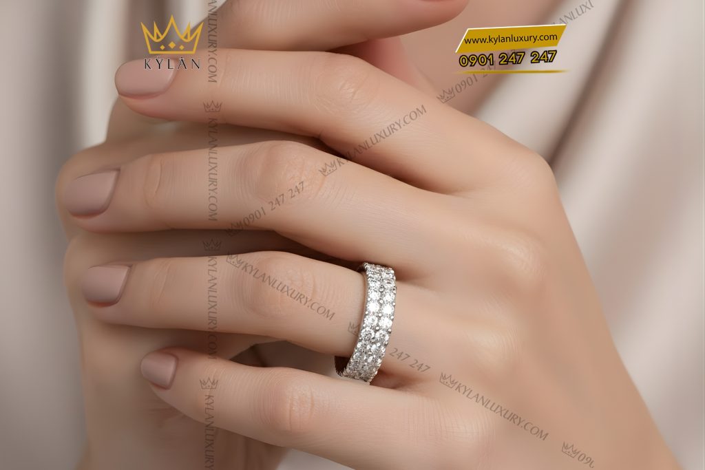 Nhẫn nữ vàng trắng Au750 đính kim cương