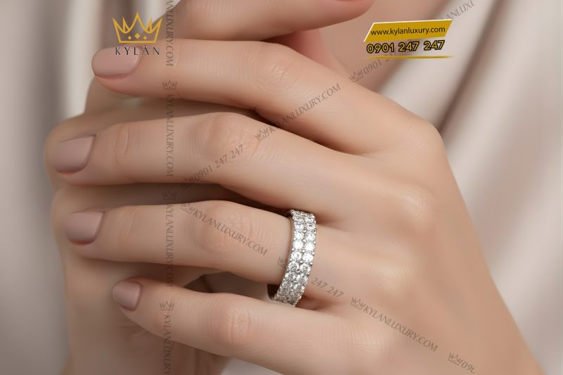 Nhẫn nữ vàng trắng Au750 đính kim cương