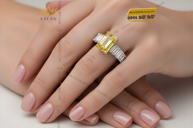 Nhẫn nữ vàng trắng Au750 đính kim cương baguette 