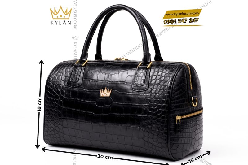 Túi xách da cá Alligator Black đính logo vương miện vàng KY LAN