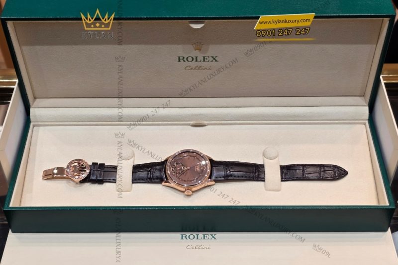 Khóa gập Rolex vương miện vành khía vàng hồng Au750
