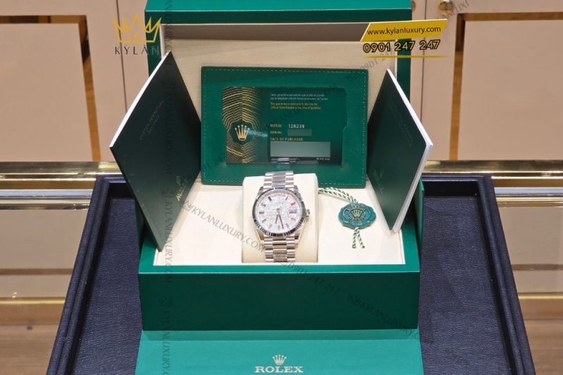 Đồng hồ Rolex Day Date 36 vàng trắng cọc rainbow 128239-0019