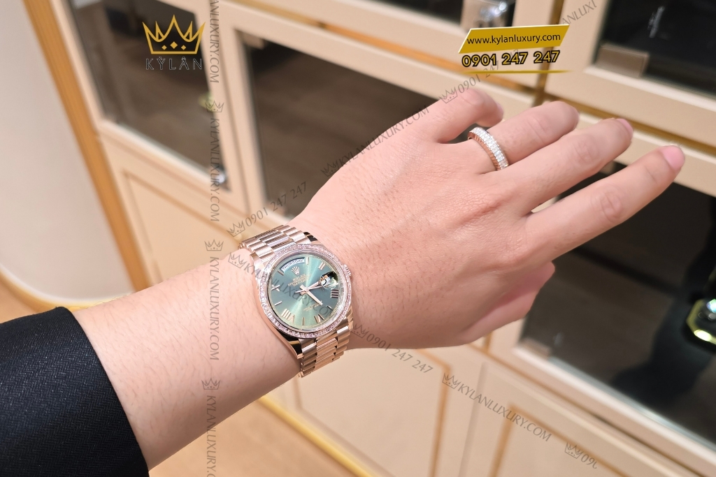 Kỳ Lân Luxury rolex day date 36 olive custom vanh kim vuong 128235 0089 24 Đồng hồ Rolex Day Date 36 Olive custom vành kim vuông 128235-0089