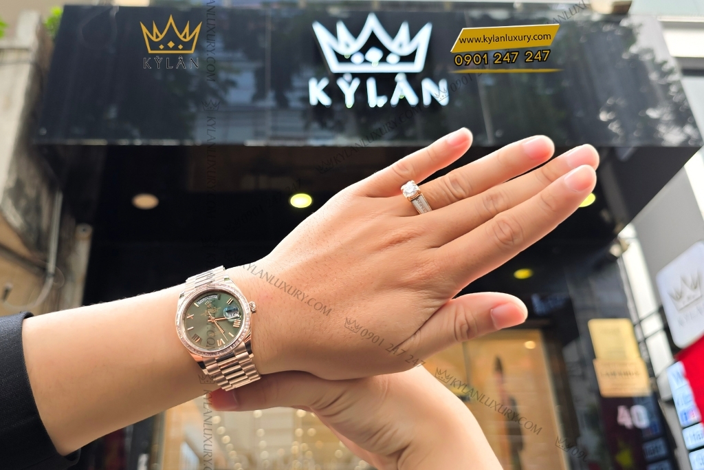 Kỳ Lân Luxury rolex day date 36 olive custom vanh kim vuong 128235 0089 32 Đồng hồ Rolex Day Date 36 Olive custom vành kim vuông 128235-0089