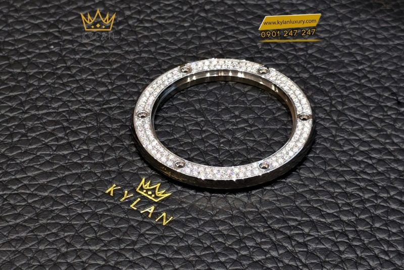 Vành bezel kim cương Hublot Classic Fusion 45mm