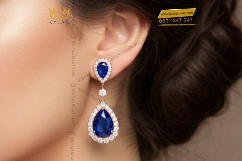 Bông tai vàng hồng Au750 đính kim cương và đá quý xanh