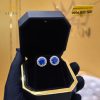 Bông tai vàng hồng Au750 đính kim cương và đá sapphire xanh