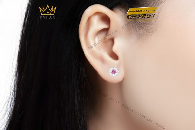 Bông tai vàng trắng Au750 đính kim cương và sapphire hồng