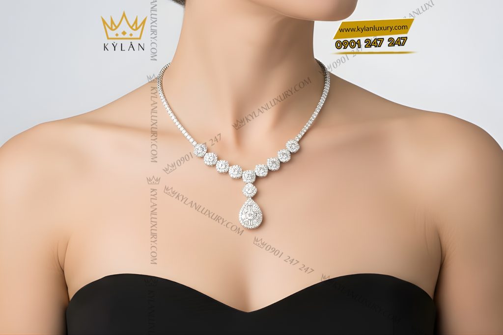 Dây chuyền vàng Au750 đính full kim cương