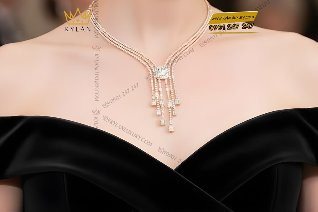 Dây chuyền vàng hồng Au750 đính kim cương