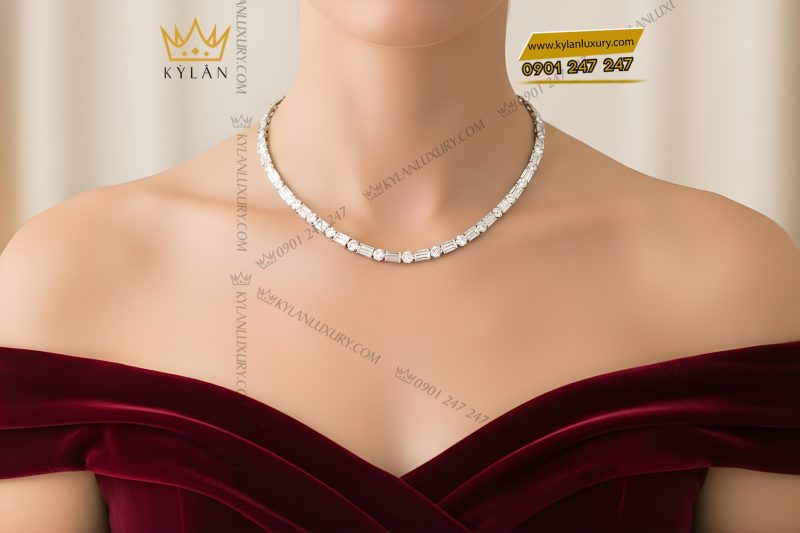 Dây chuyền vàng trắng Au750 đính kim cương
