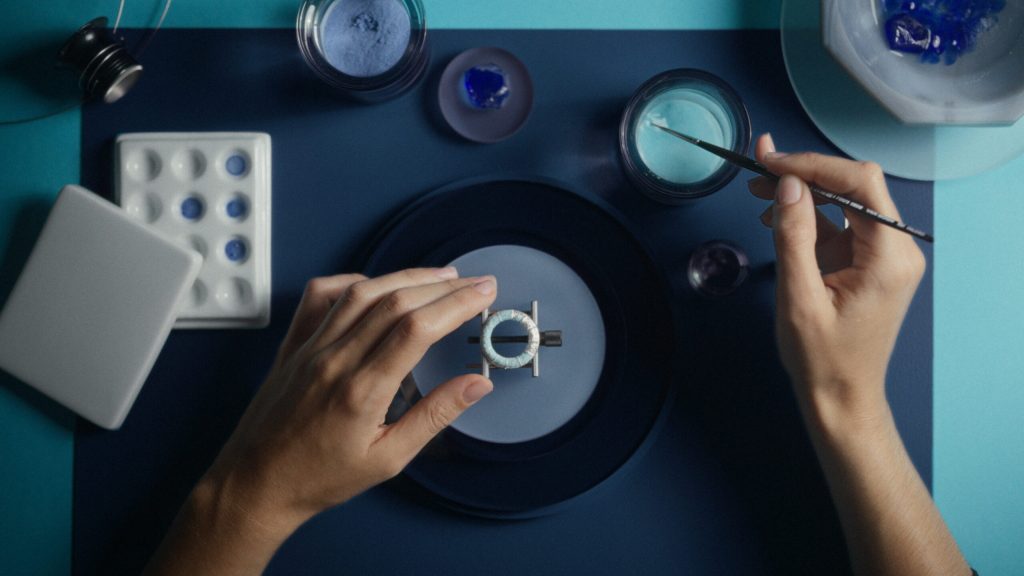 Kỳ Lân Luxury Dong ho trang men Tiffany Kylan 3 Đồng hồ tráng men Tiffany