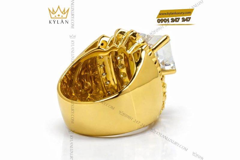 Nhẫn nam vàng vàng Au750 đính viên chủ kim cương vuông 12ly
