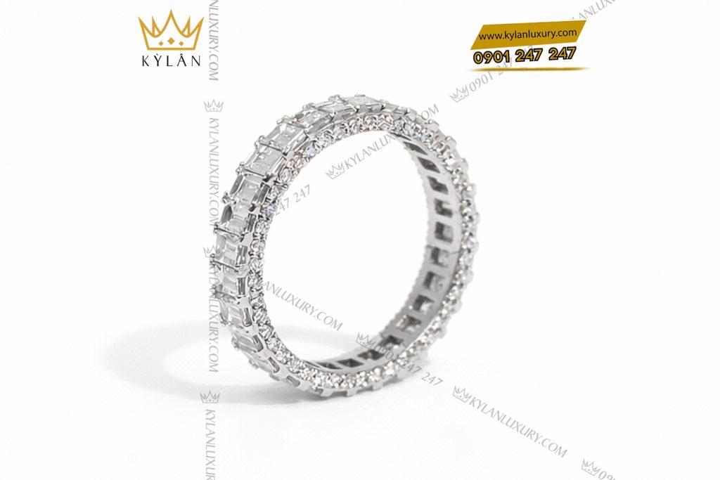 Kỳ Lân Luxury Nhan nu vang trang Au750 dinh kim cuong baguette 3 Nhẫn nữ vàng trắng Au750 đính kim cương baguette