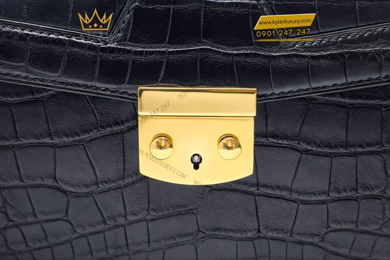 Túi Clutch da cá Alligator black