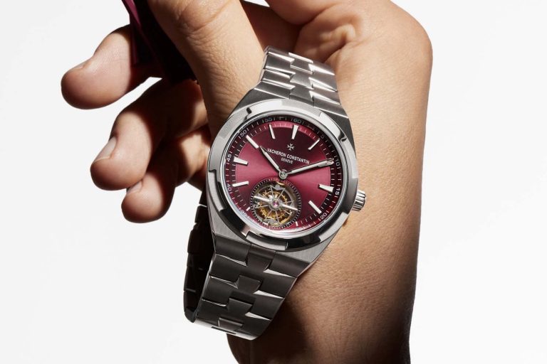 Kỳ Lân Luxury Vacheron Constantin Overseas Tourbillon Deep Red Kylan 4 Đồng hồ Vacheron Constantin Overseas Tourbillon