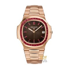 Đồng hồ Patek Philippe Nautilus vàng hồng vành ruby 5723/112R-001