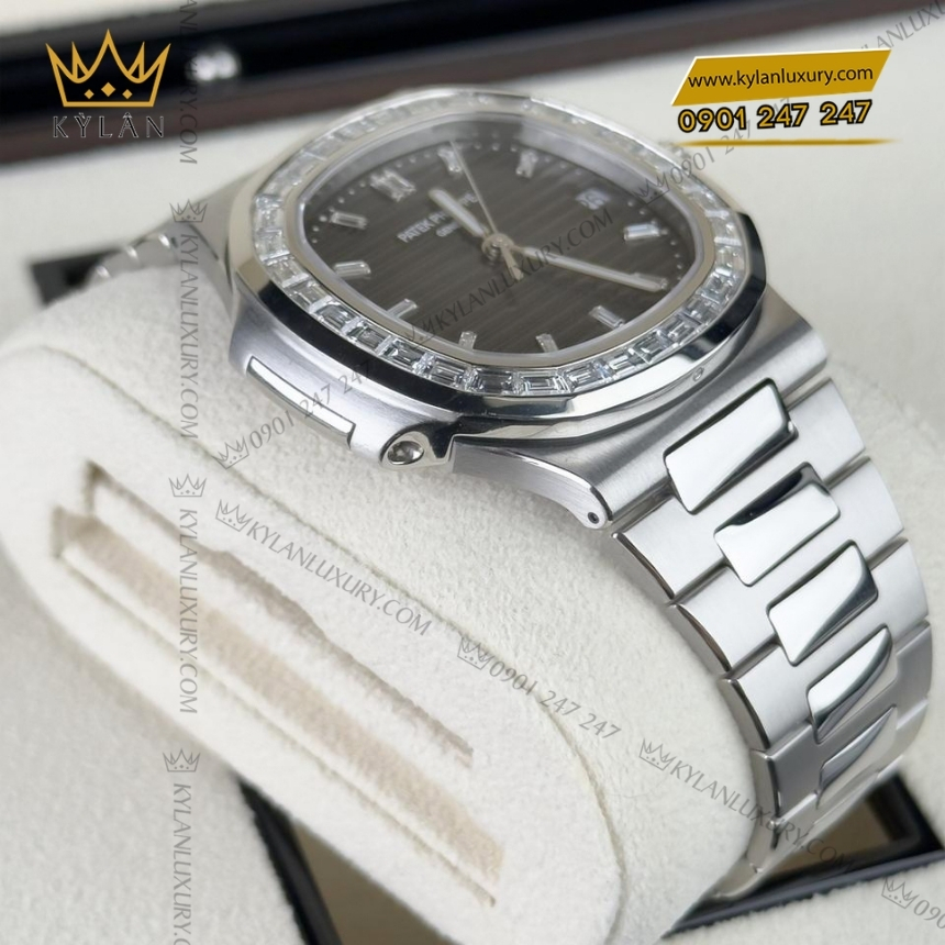 Kỳ Lân Luxury patek philippe nautilus platinum vanh kim cuong 5711 110p 001 3 Đồng hồ Patek Philippe Nautilus Platinum vành kim cương 5711/110P-001