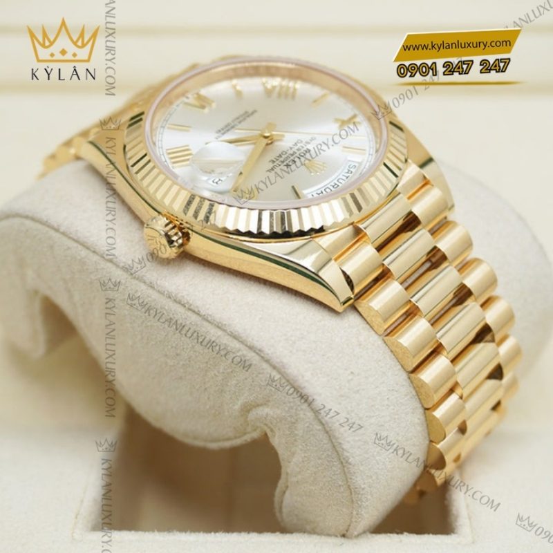 Đồng hồ Rolex Day Date 40 mặt bạc cọc La Mã 228238-0002
