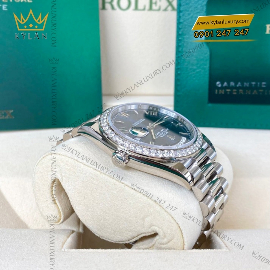 Kỳ Lân Luxury rolex day date 40 228349rbr 0005 mat xanh duong 3 Đồng hồ Rolex Day Date 40 mặt xanh dương vành kim 228349RBR-0005