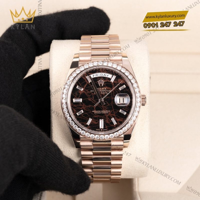 Đồng hồ Rolex Day Date 40 mặt thạch anh kim cương 228345RBR-0016